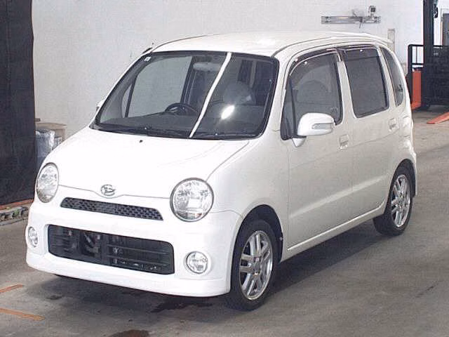 DAIHATSU MOVE LATTE