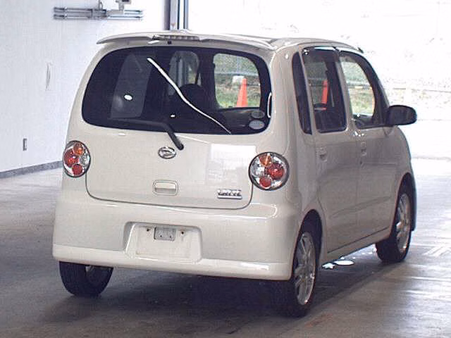 DAIHATSU MOVE LATTE