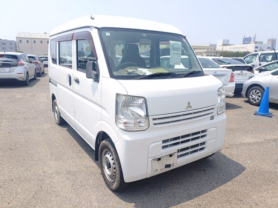 MITSUBISHI MINICAB