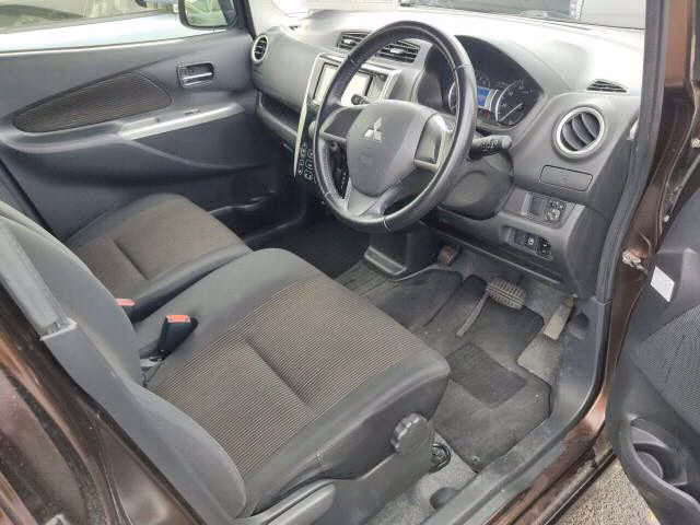 MITSUBISHI EK CUSTOM