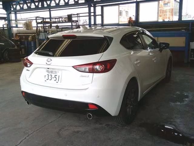 MAZDA AXELA