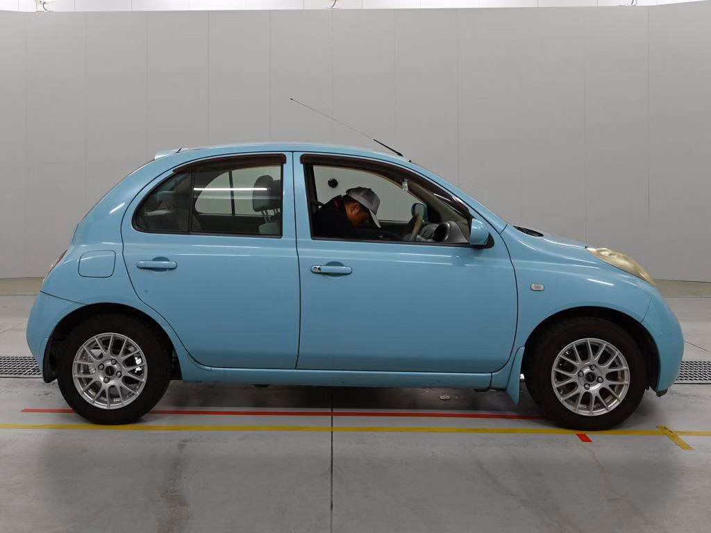 NISSAN MARCH