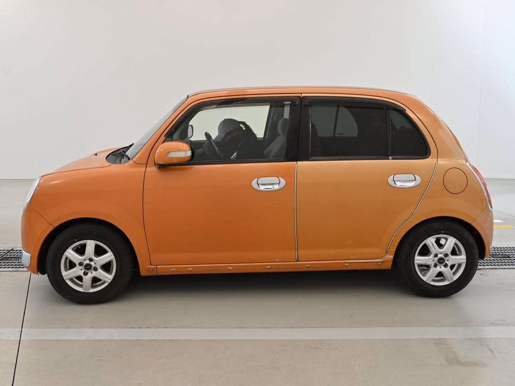DAIHATSU MIRA GINO
