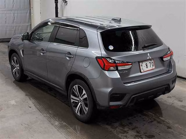 MITSUBISHI RVR
