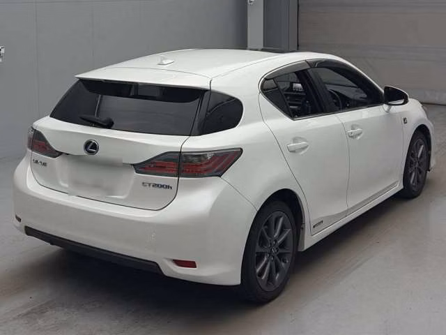 LEXUS CT200H