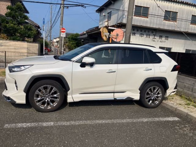 TOYOTA RAV4