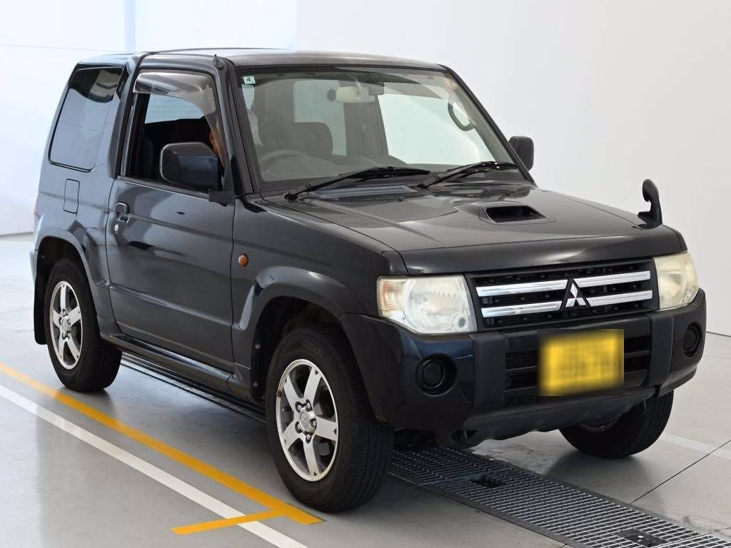 MITSUBISHI PAJERO MINI