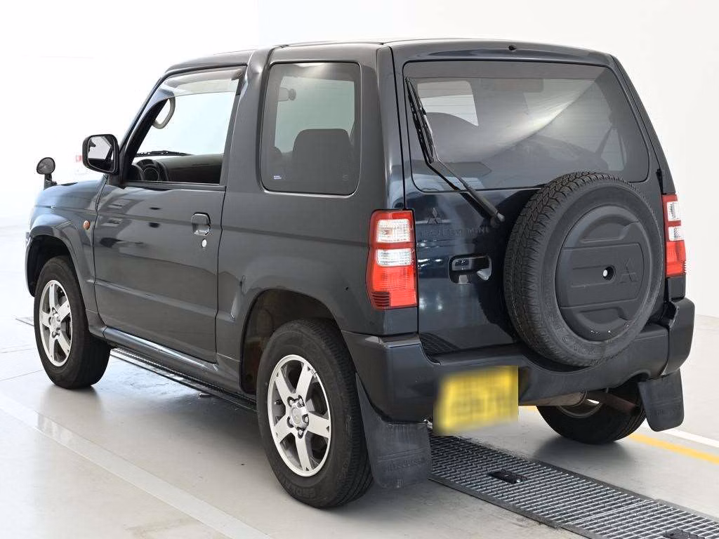 MITSUBISHI PAJERO MINI