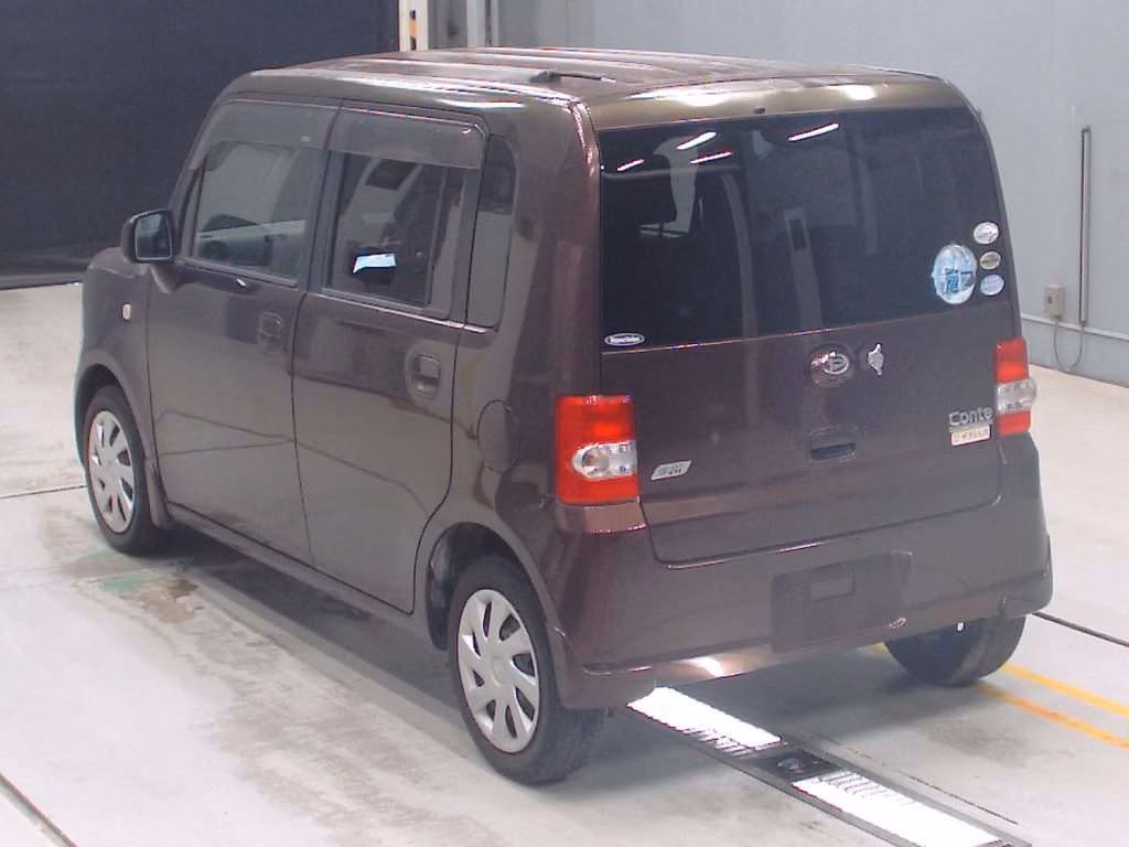 DAIHATSU MOVE CONTE