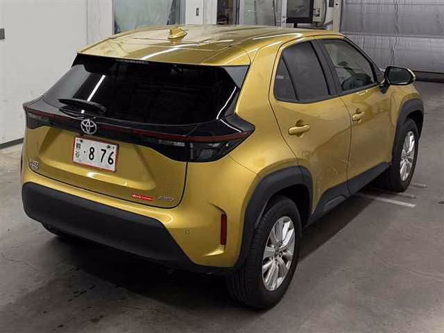 TOYOTA YARIS CROSS