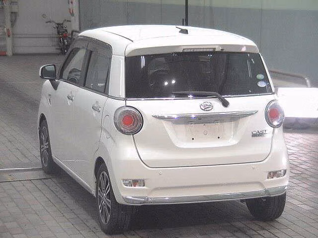 DAIHATSU CAST