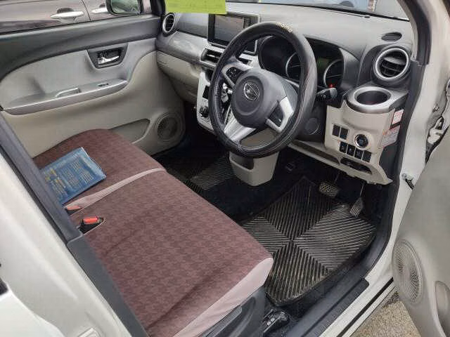 DAIHATSU CAST
