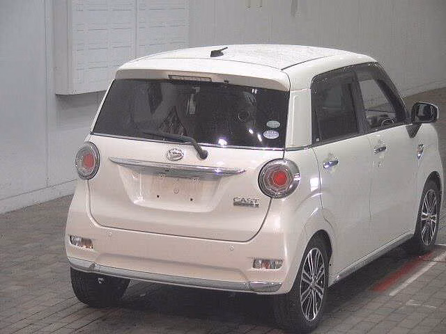 DAIHATSU CAST