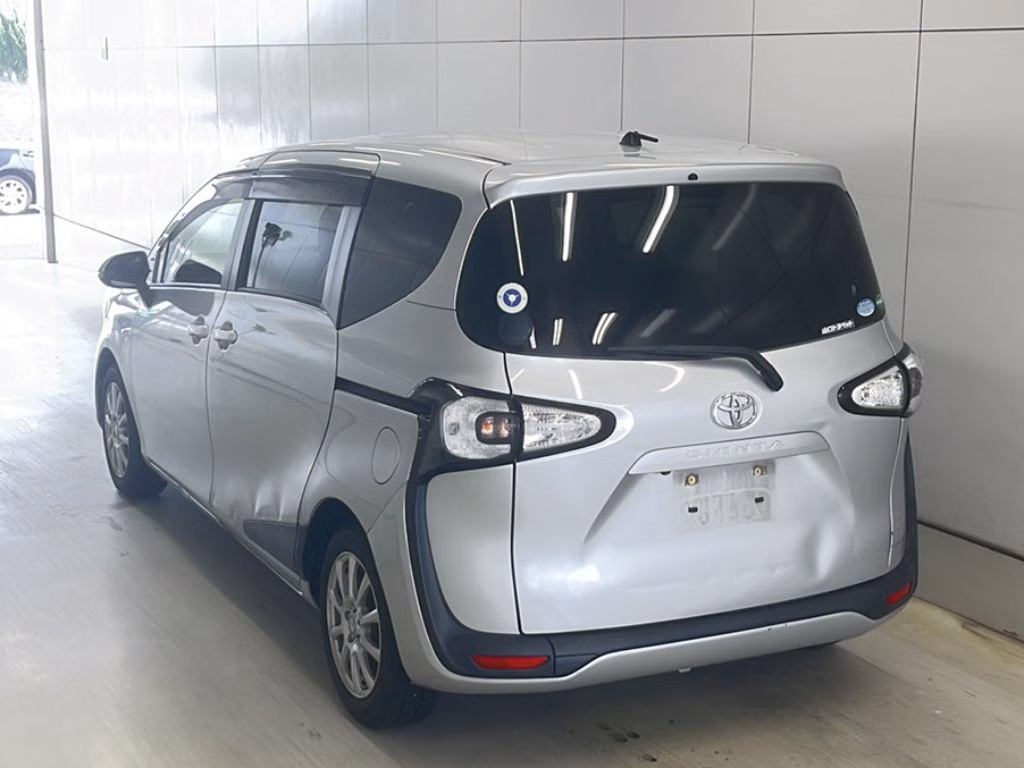 TOYOTA SIENTA