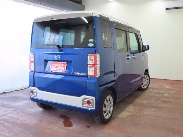 DAIHATSU WAKE
