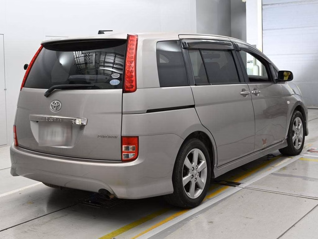 TOYOTA ISIS