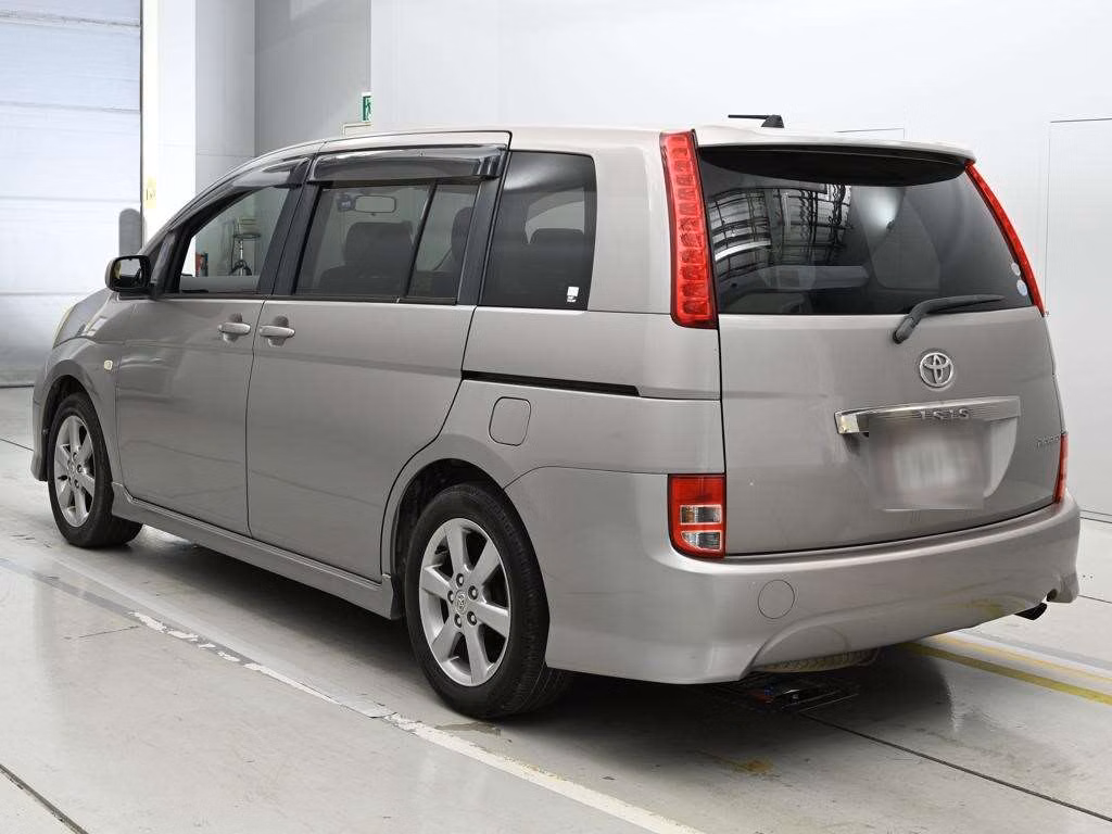 TOYOTA ISIS