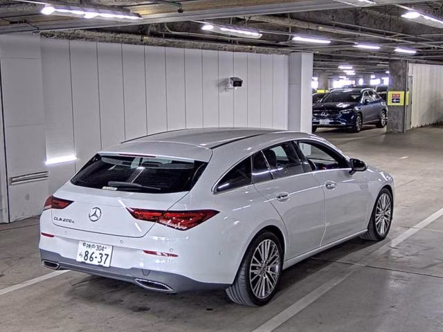 MERCEDES-BENZ CLA-CLASS