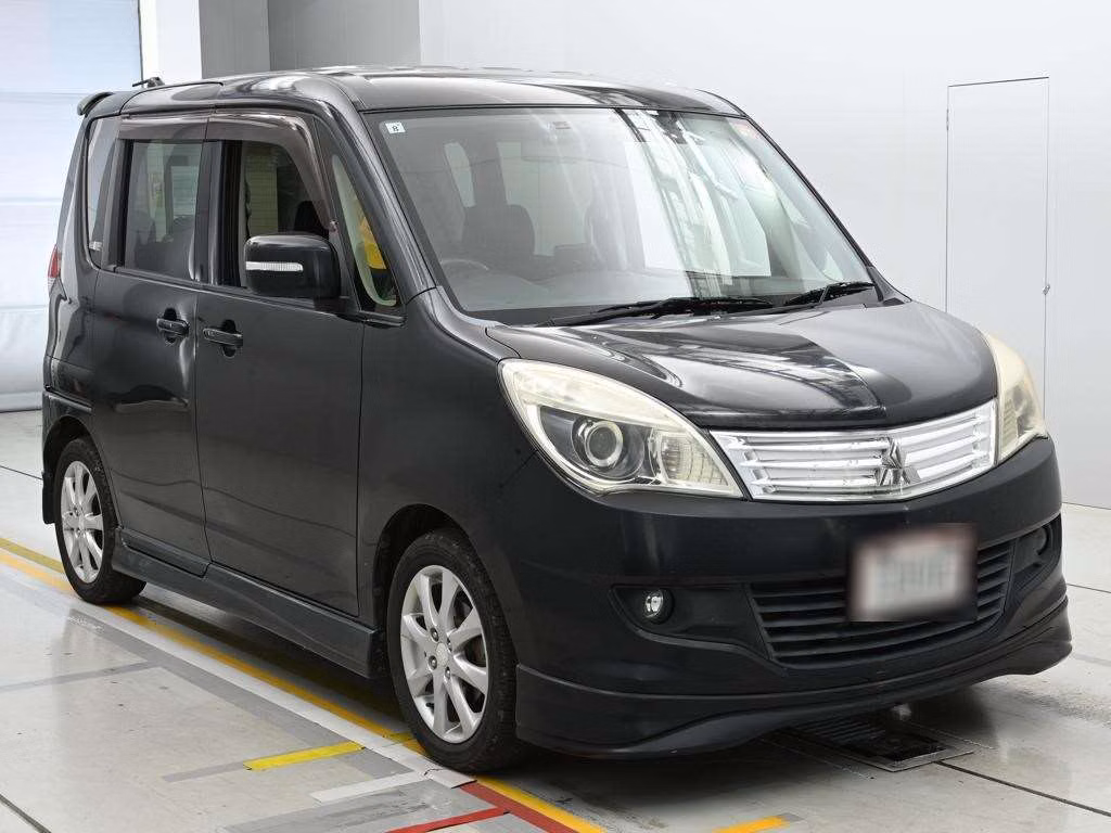 MITSUBISHI DELICA D:2