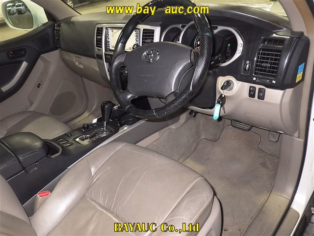 TOYOTA HILUX SURF