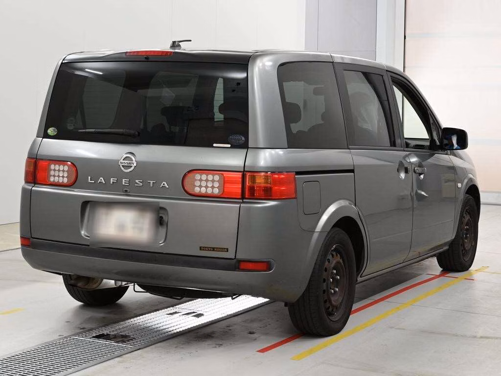 NISSAN LAFESTA