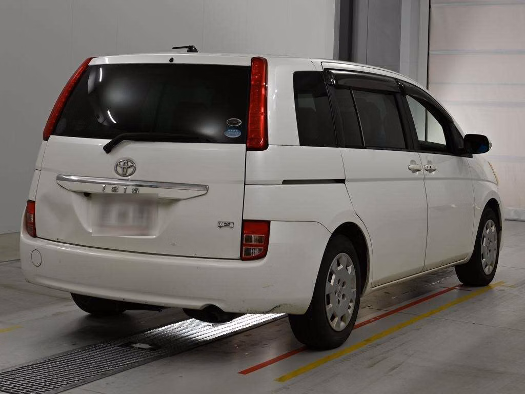 TOYOTA ISIS