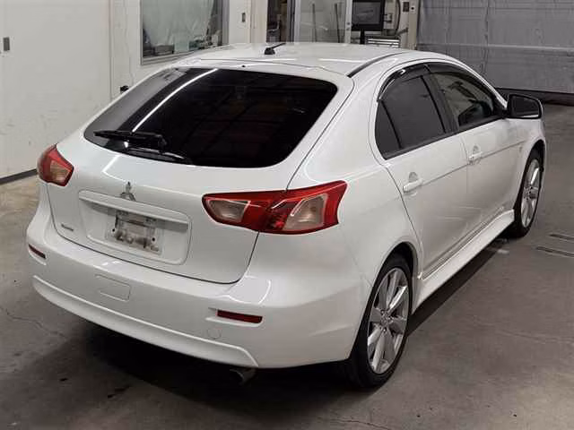 MITSUBISHI GALANT FORTIS