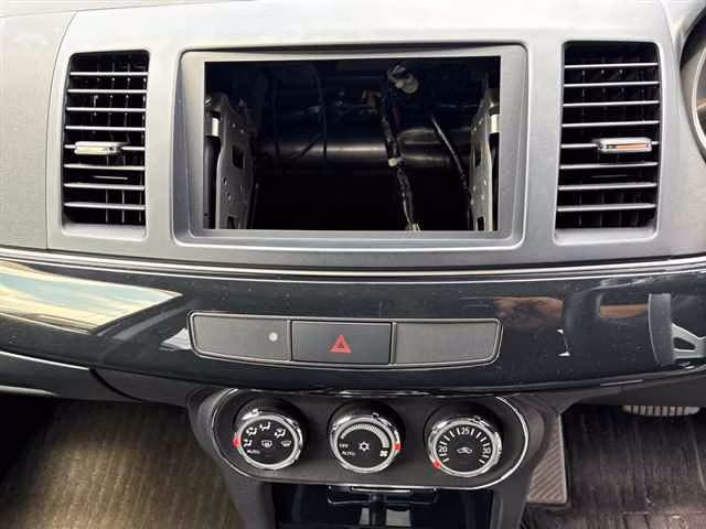 MITSUBISHI GALANT FORTIS