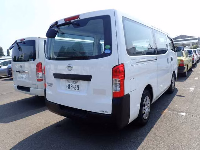 NISSAN NV350 CARAVAN