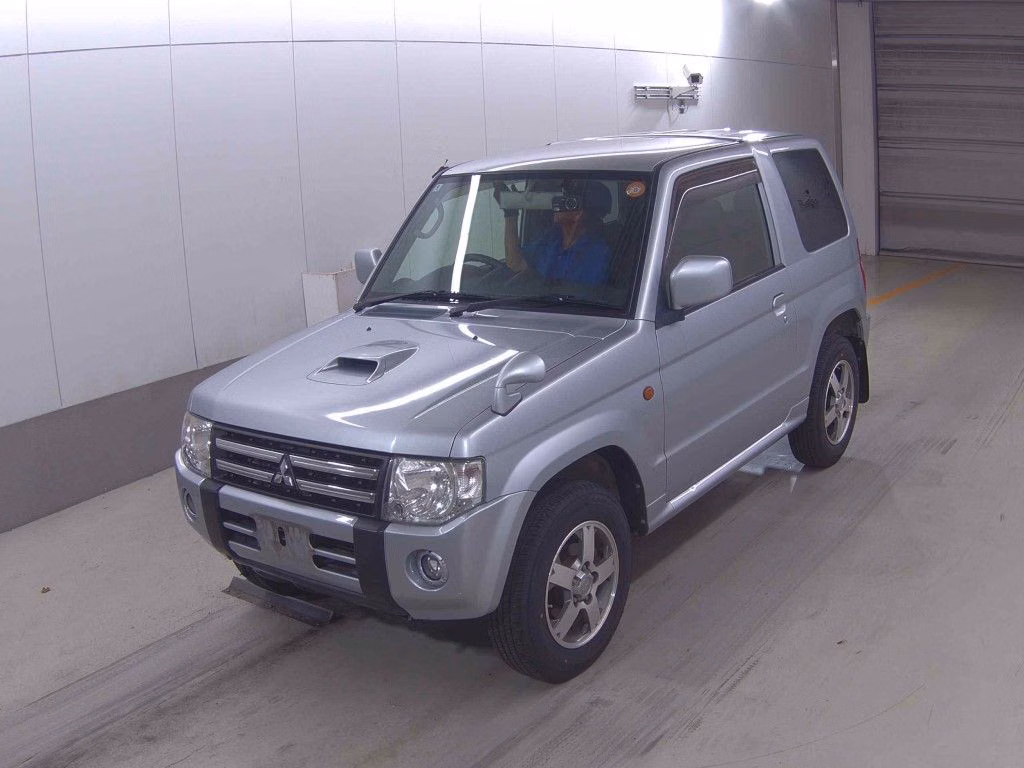 MITSUBISHI PAJERO MINI