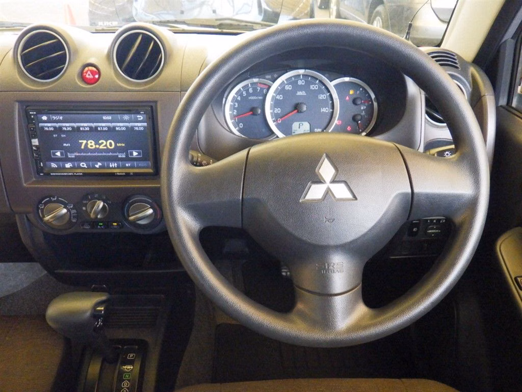 MITSUBISHI PAJERO MINI