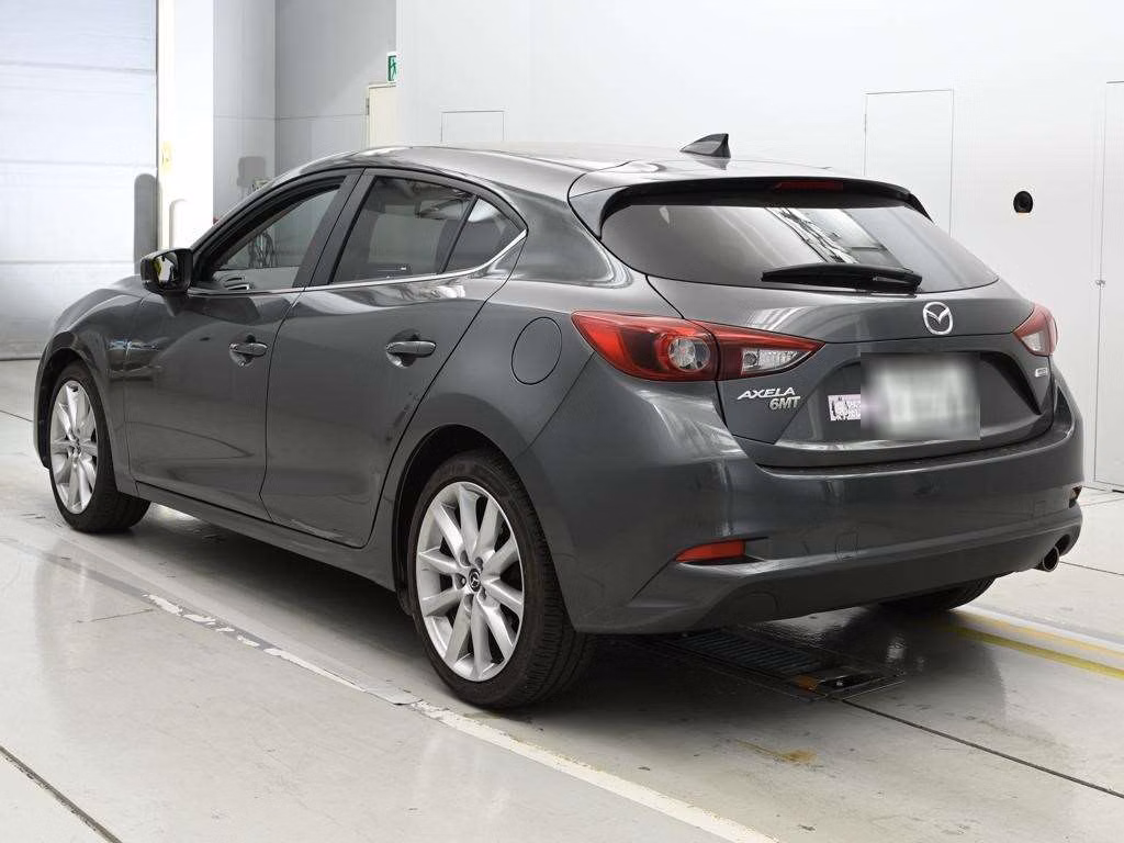 MAZDA AXELA