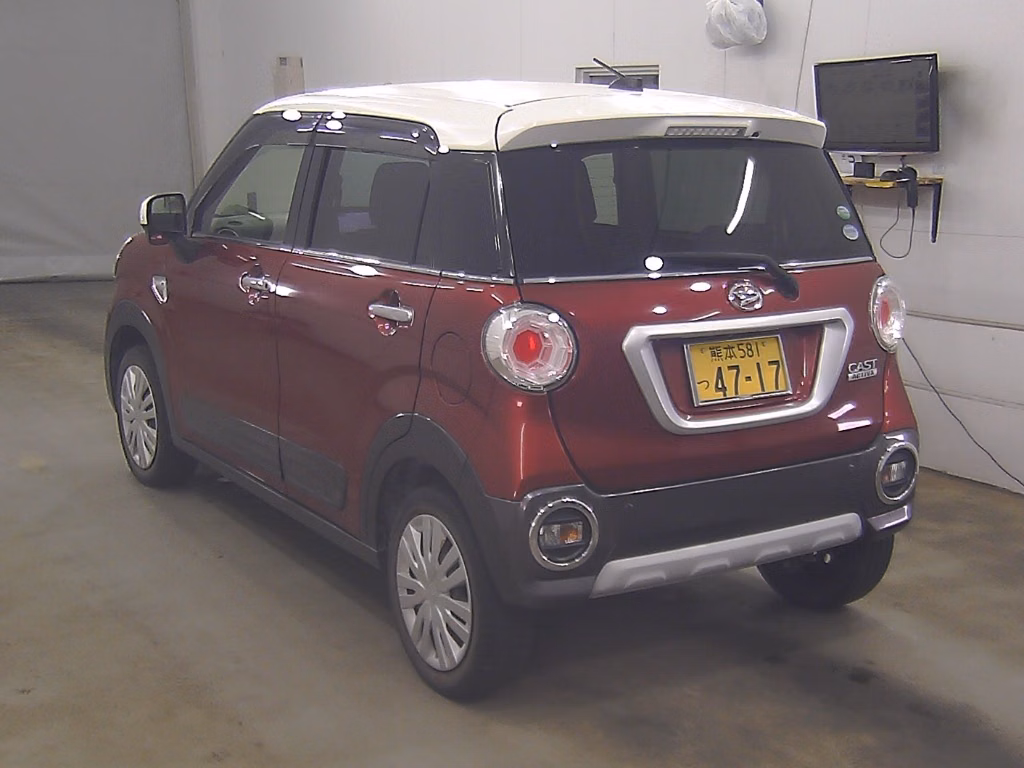 DAIHATSU CAST