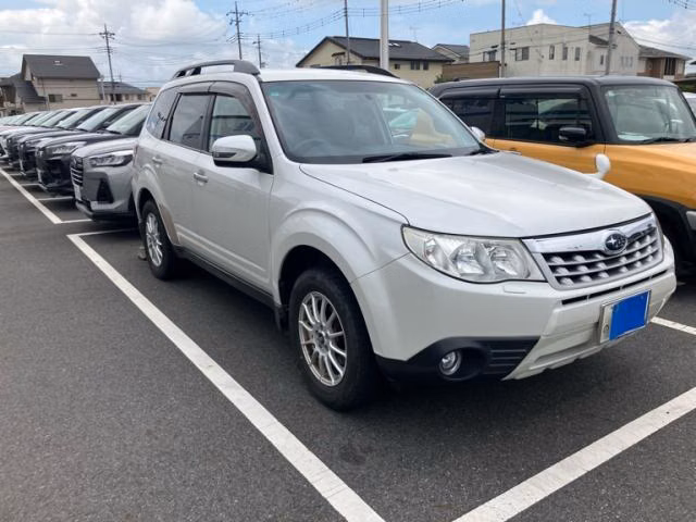 SUBARU FORESTER