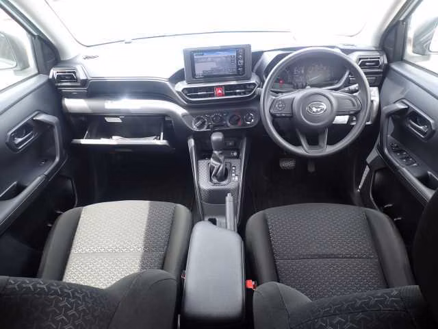 DAIHATSU ROCKY