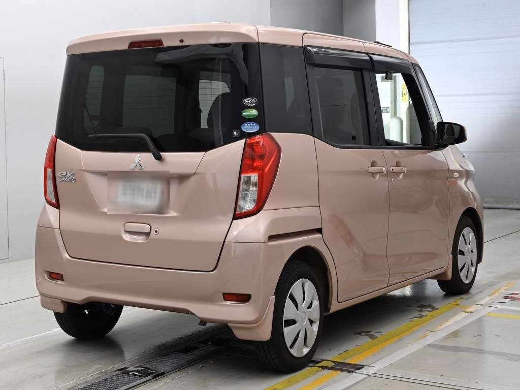 MITSUBISHI EK SPACE