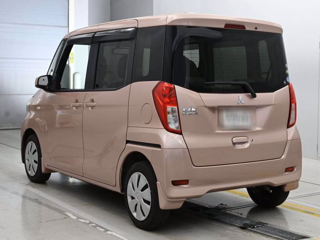 MITSUBISHI EK SPACE