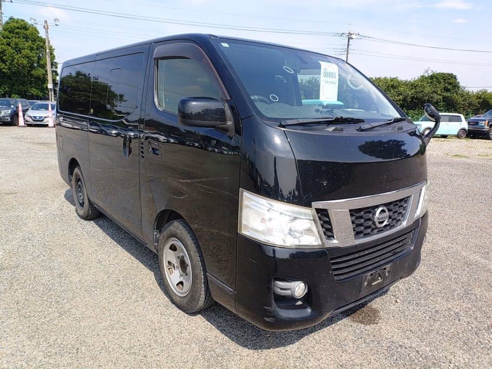 NISSAN NV350 CARAVAN