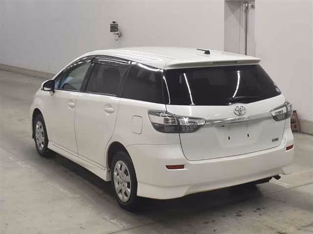 TOYOTA WISH