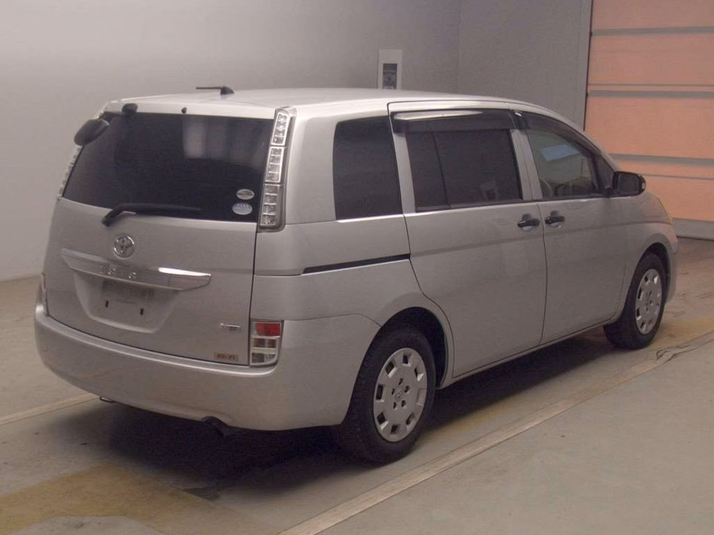 TOYOTA ISIS