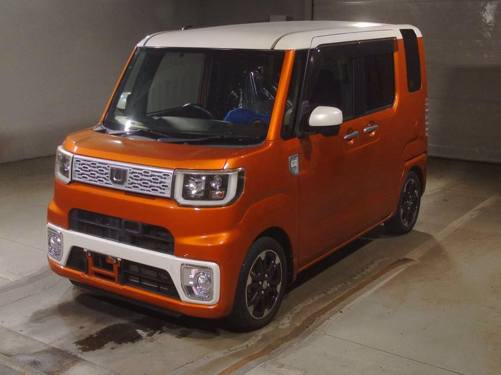 DAIHATSU WAKE