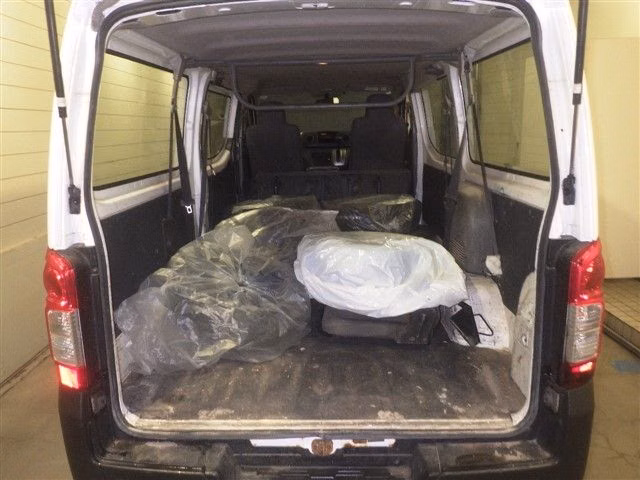 NISSAN NV350 CARAVAN