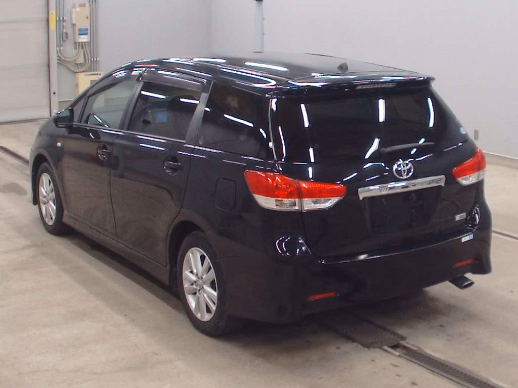 TOYOTA WISH