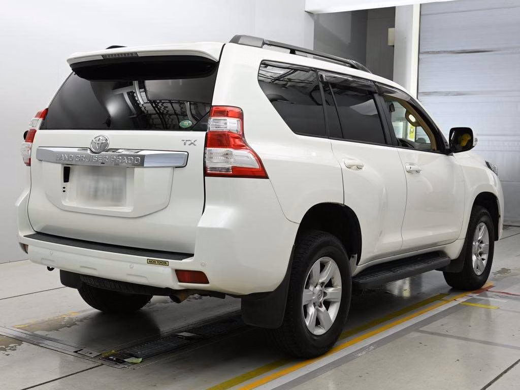 TOYOTA LAND CRUISER PRADO