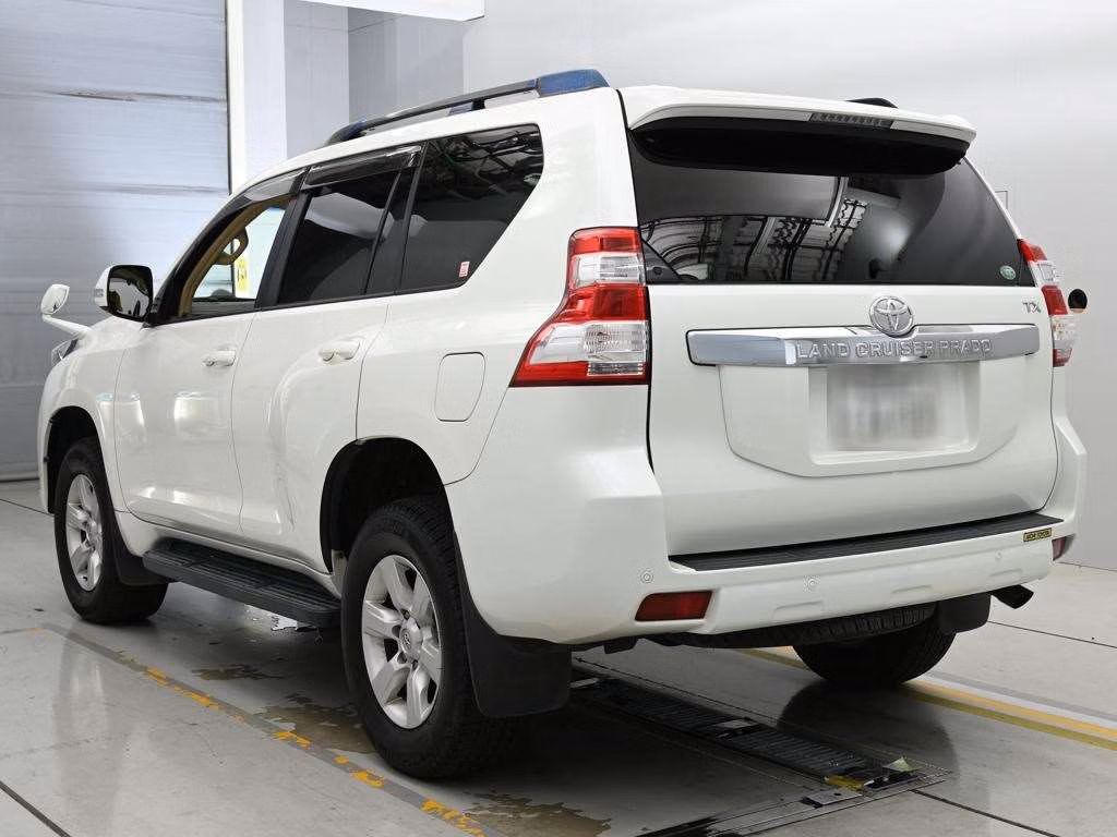TOYOTA LAND CRUISER PRADO