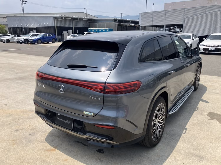 MERCEDES-BENZ EQS SUV