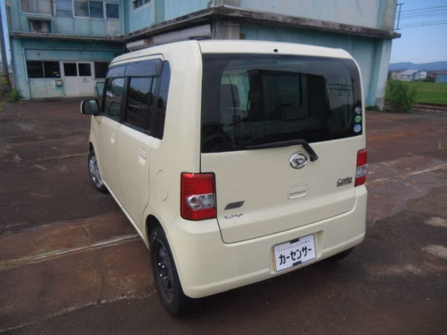 DAIHATSU MOVE CONTE