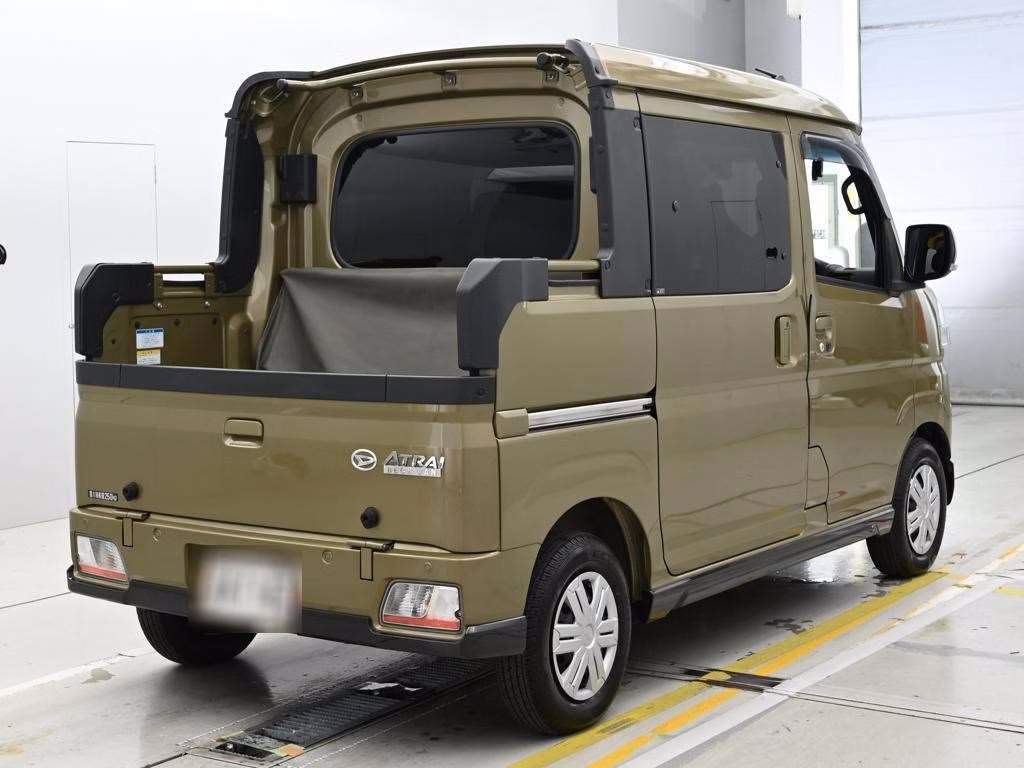 DAIHATSU ATRAI
