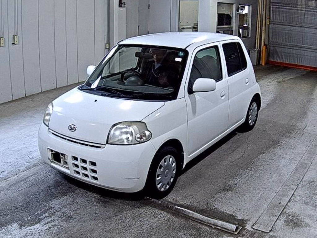 DAIHATSU ESSE