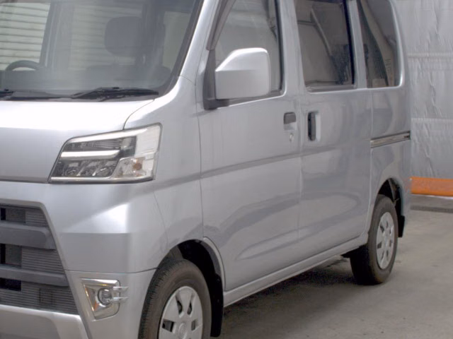 TOYOTA PIXIS VAN